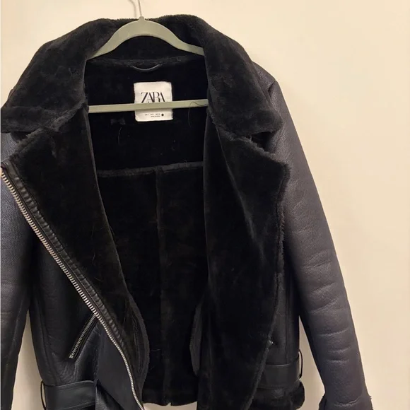 Zara Women's Black Faux Shearling Bomber Jacket - Picture 5 of 9